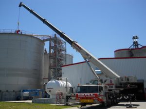 Large scale farm work, with cranes from 15 ton to 200 ton